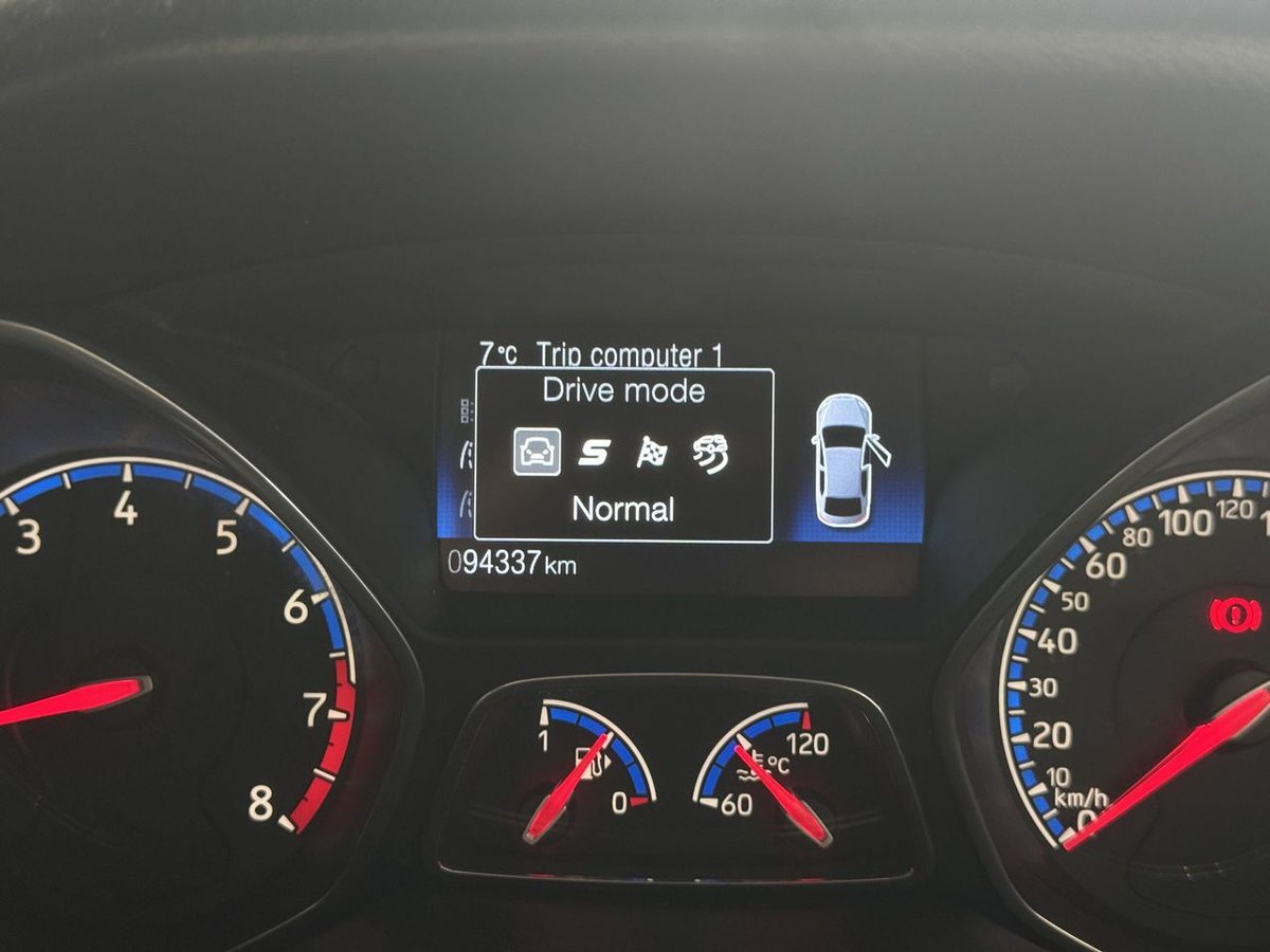 2017 Ford Focus RS LZ AWD image 22
