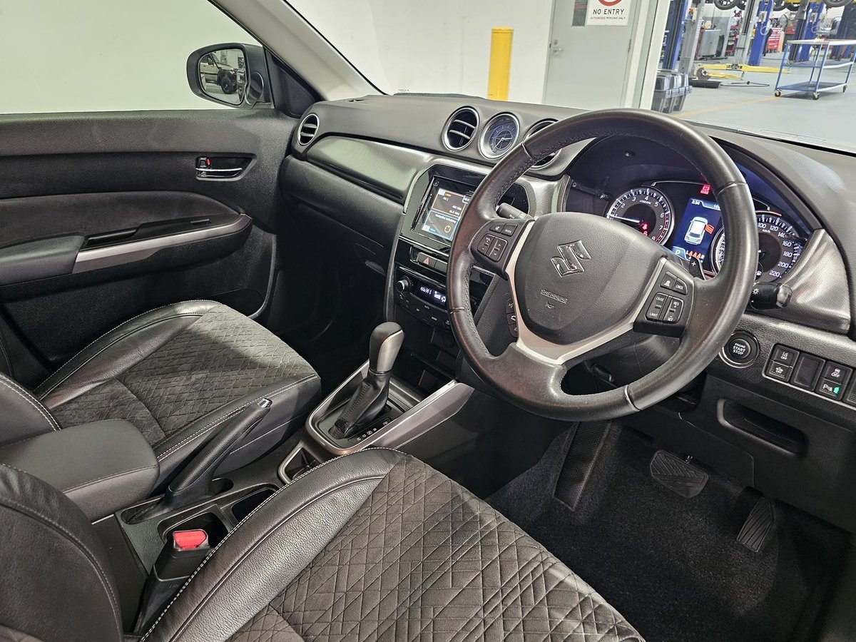 2021 Suzuki Vitara Turbo LY Series II image 10