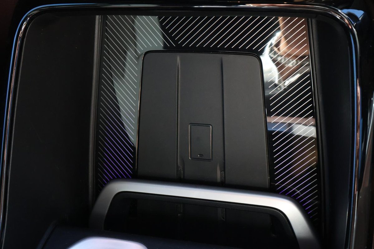 2024 BMW iX1 eDrive20 xLine U11 image 17