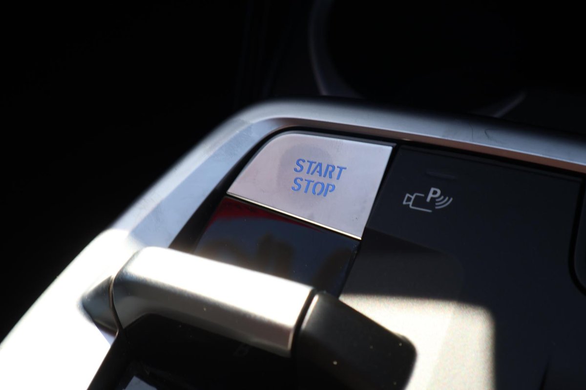2024 BMW iX1 eDrive20 xLine U11 image 18