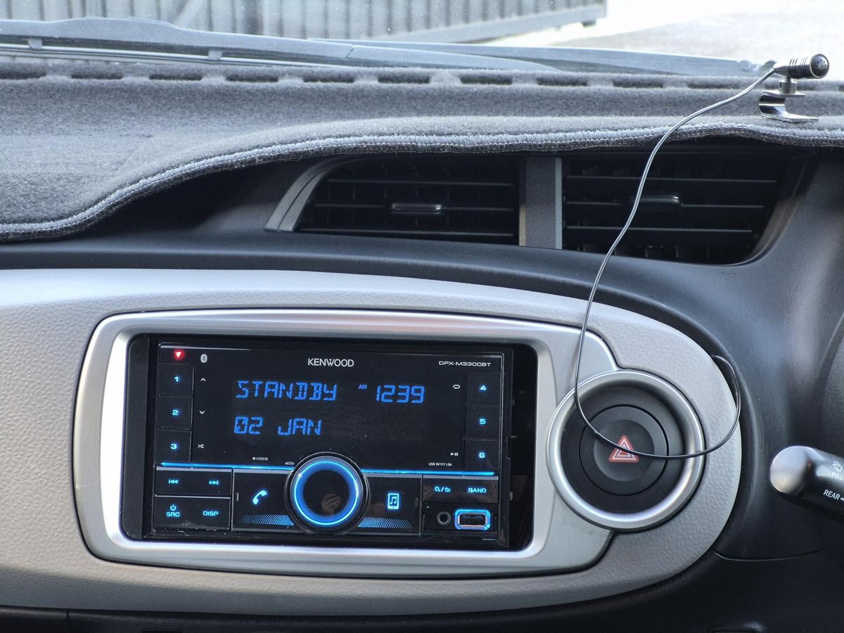 2014 Toyota Yaris YR NCP130R image 11
