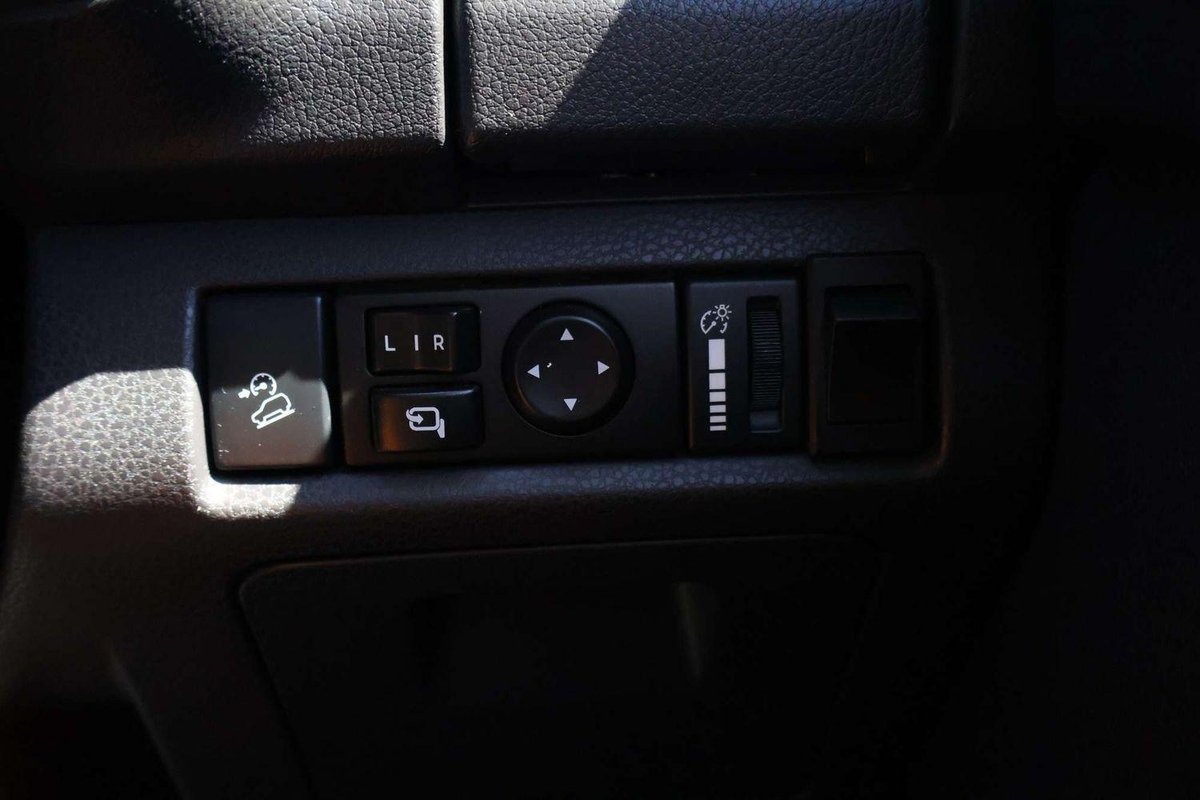2018 Isuzu MU-X LS-U MY17 4X4 Dual Range image 19