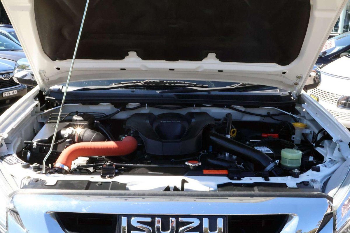 2018 Isuzu MU-X LS-U MY17 4X4 Dual Range image 24