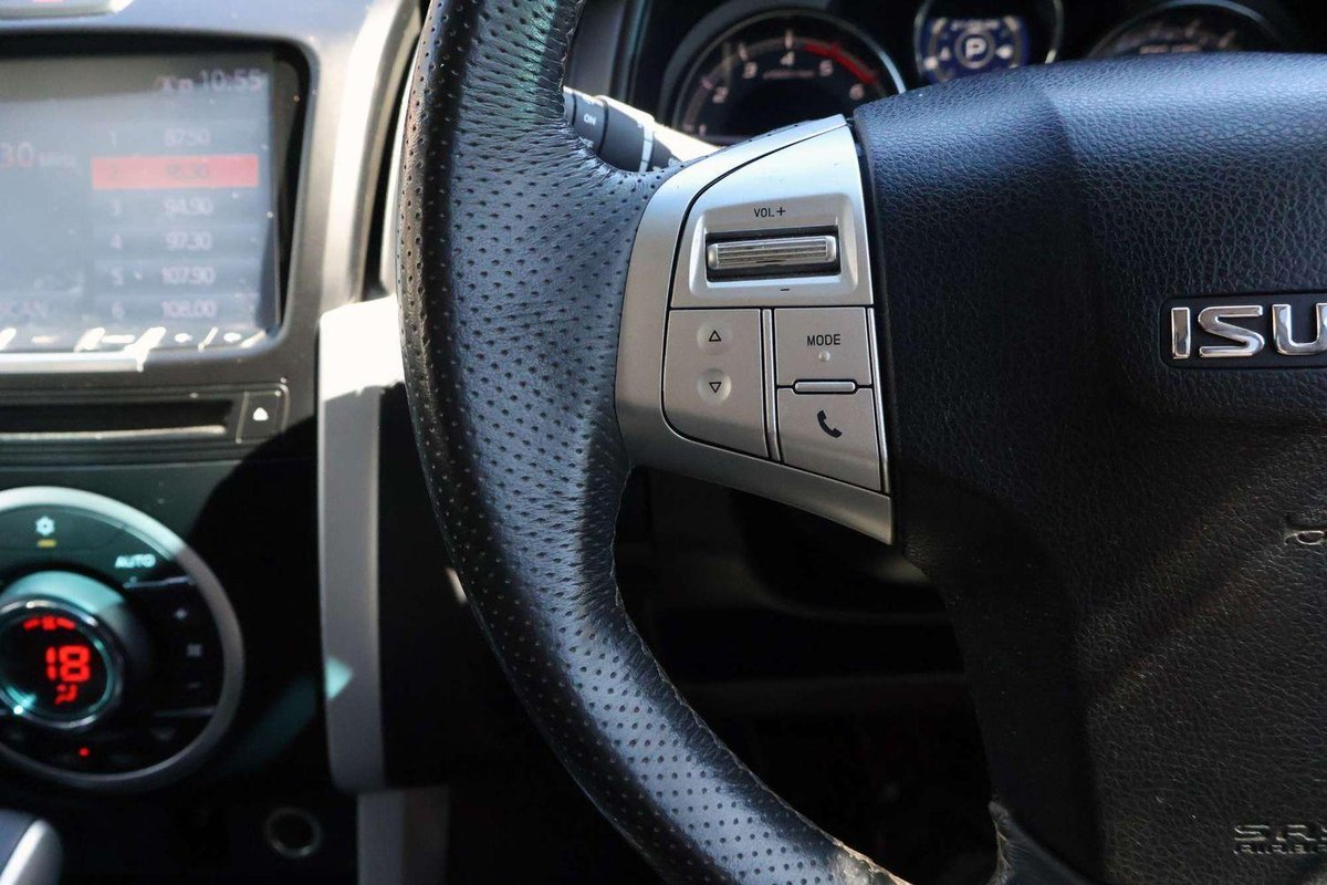 2018 Isuzu MU-X LS-U MY17 4X4 Dual Range image 17