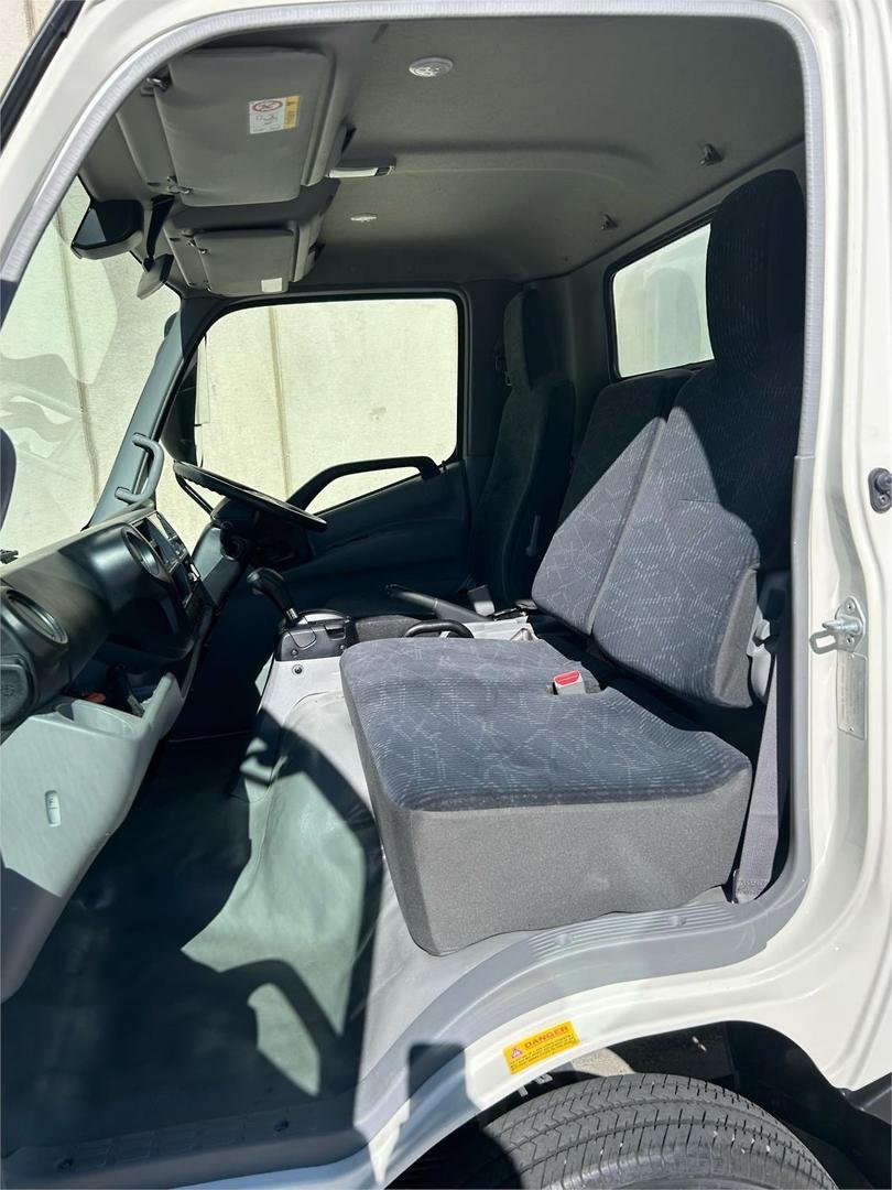 2021 Hino 300 Series 616 image 12