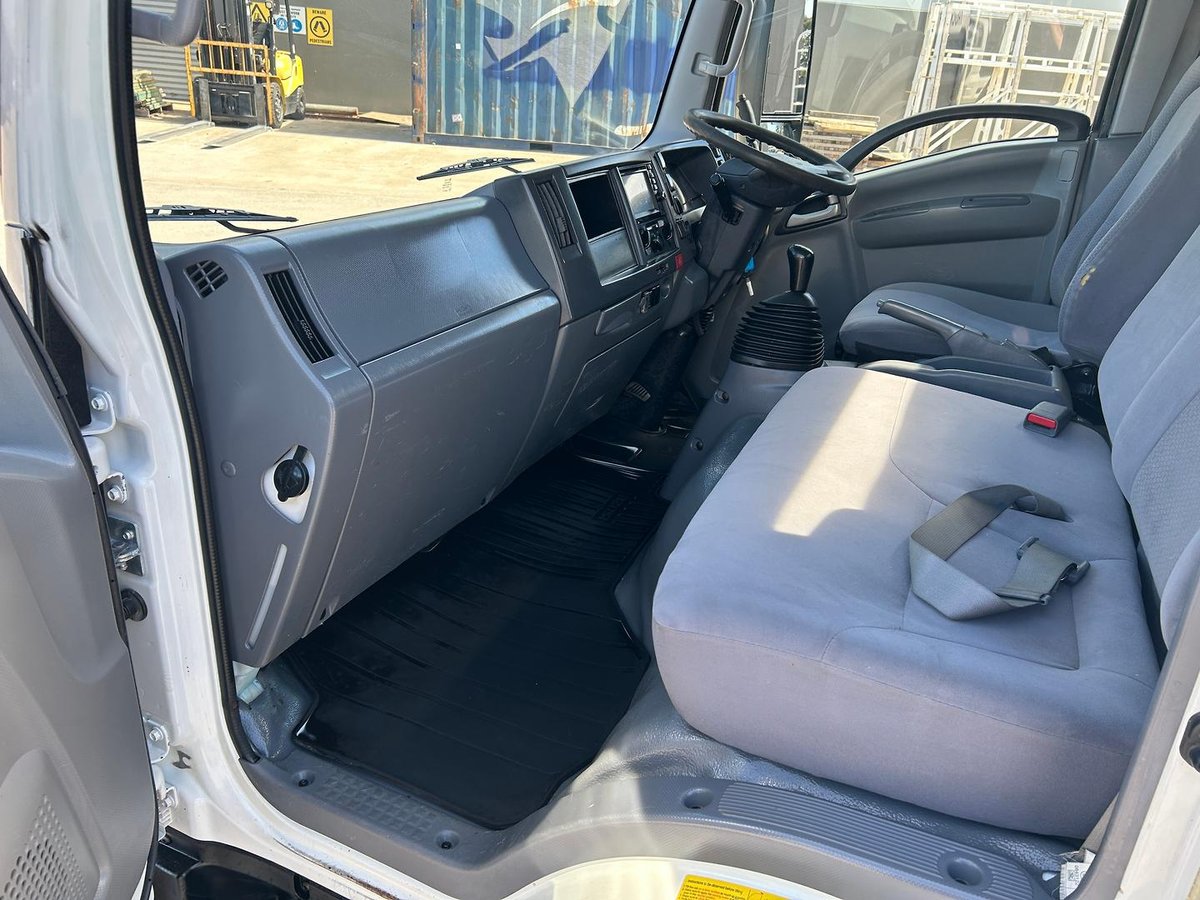 2016 Isuzu N Series NPR 45/55-155 image 16