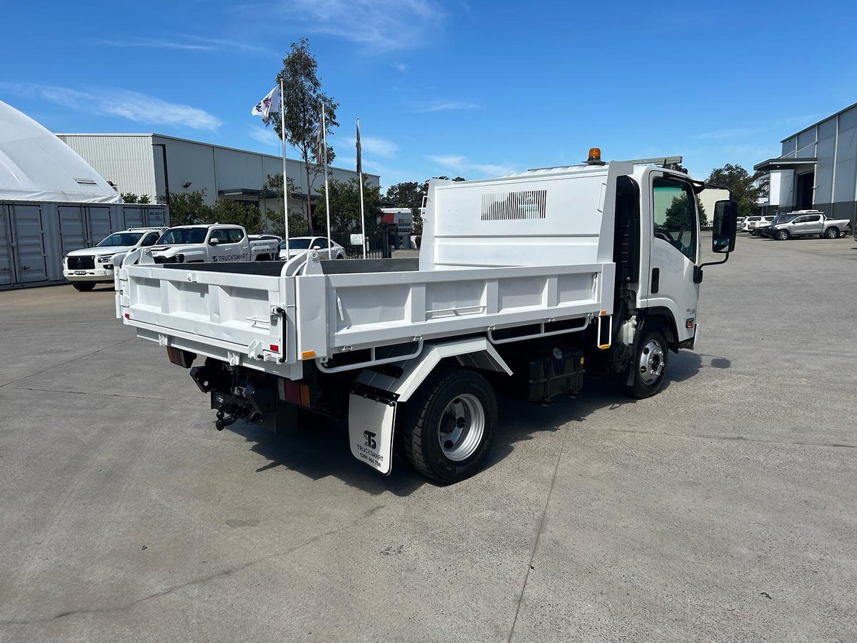2016 Isuzu N Series NPR 45/55-155 image 9