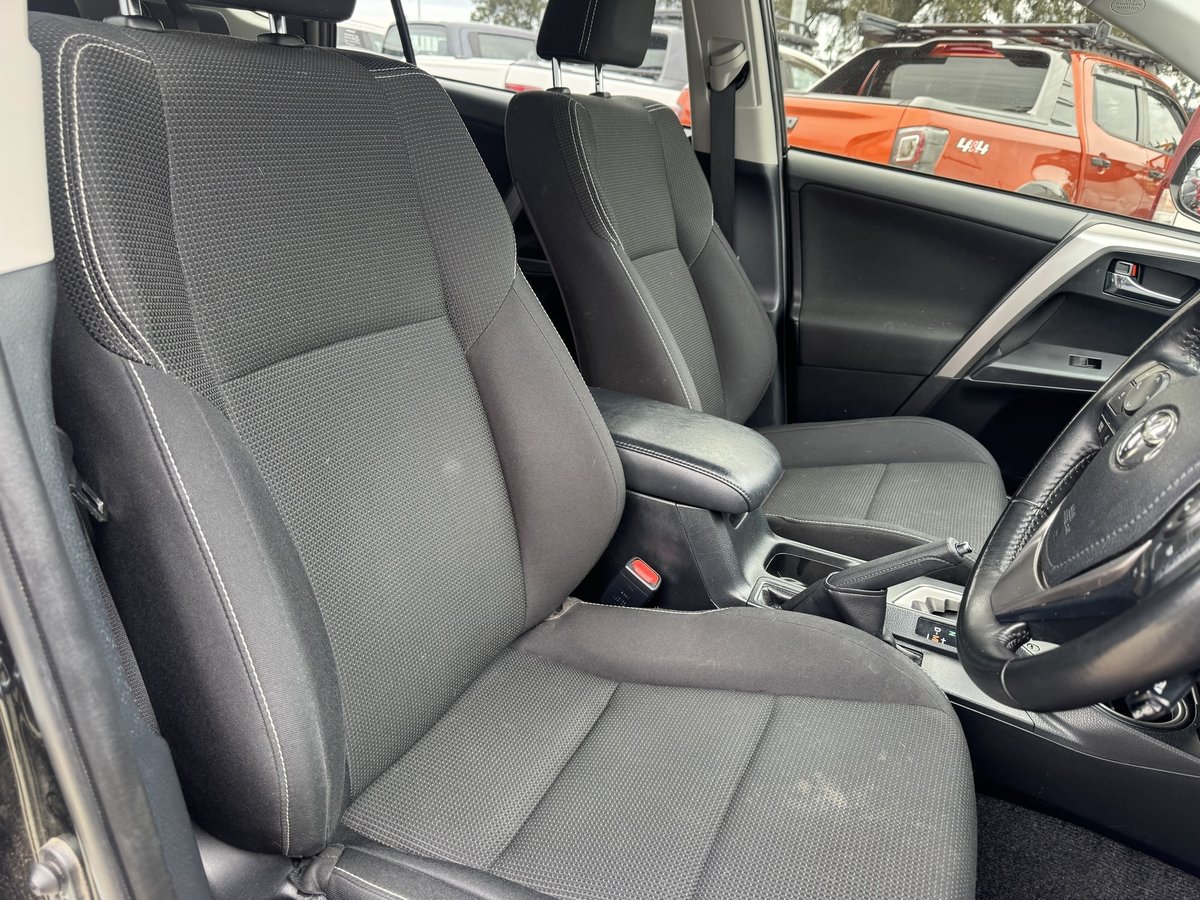 2018 Toyota RAV4 GXL ZSA42R image 13