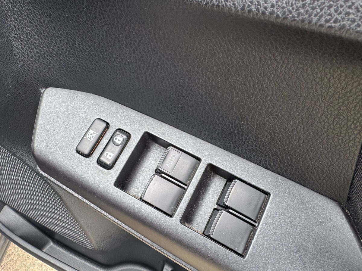 2018 Toyota RAV4 GXL ZSA42R image 15