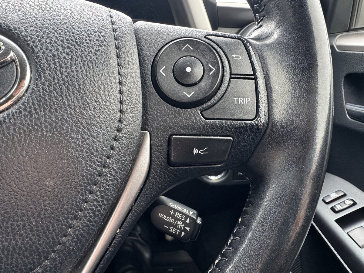 2018 Toyota RAV4 GXL ZSA42R image 18