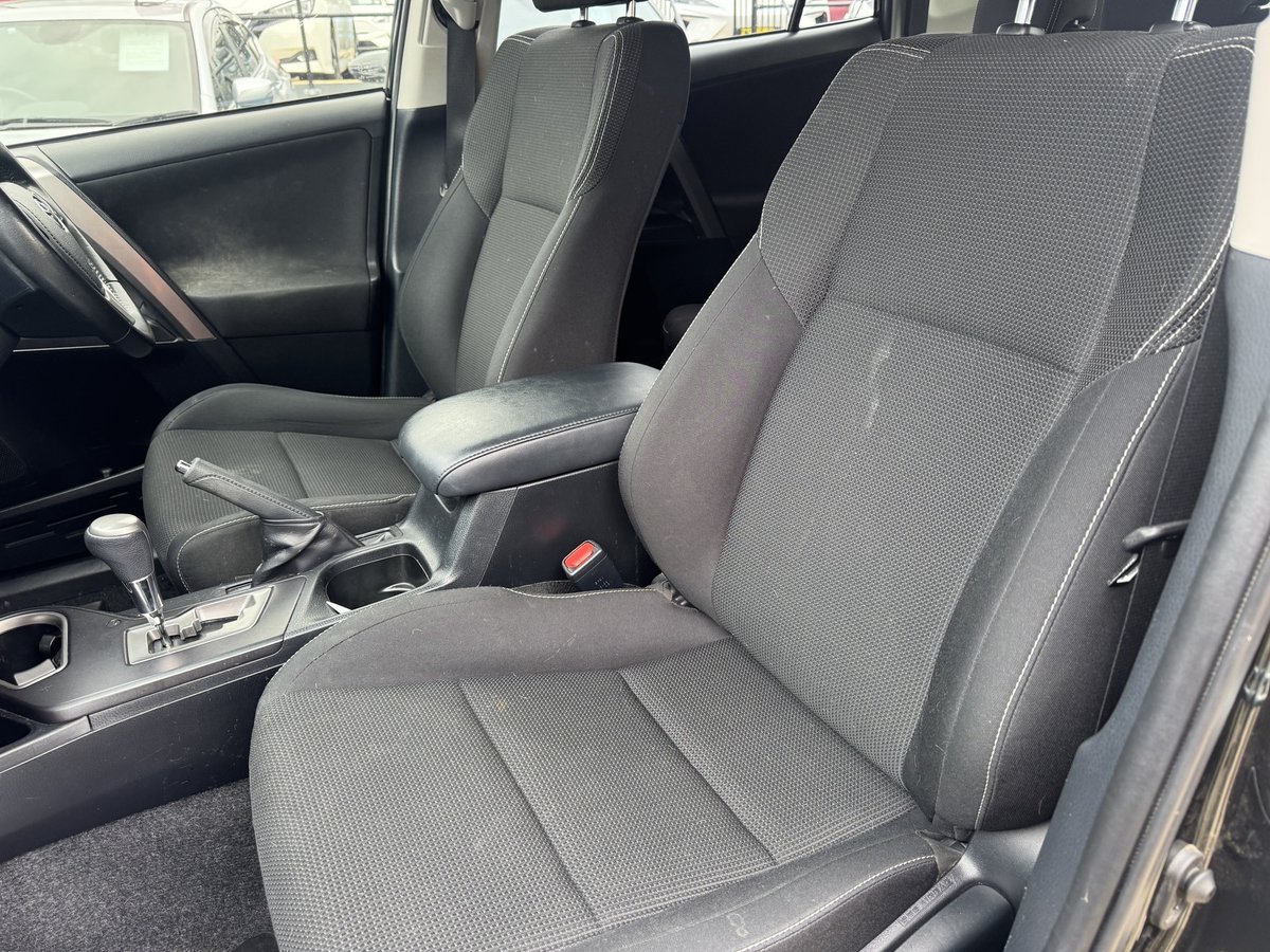 2018 Toyota RAV4 GXL ZSA42R image 9
