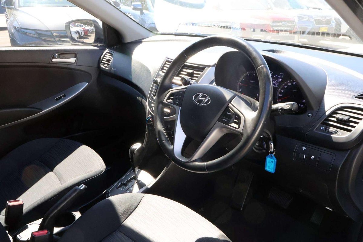 2017 Hyundai Accent Sport RB6 MY18 image 10