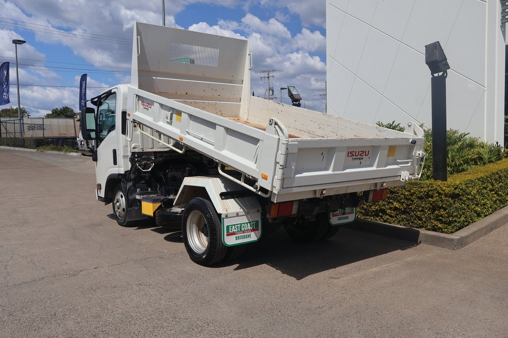 2023 ISUZU NLR 45-150 image 21