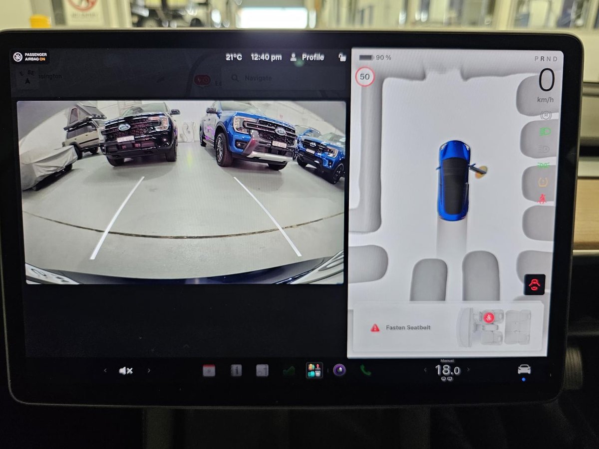 2022 Tesla Model 3 Rear-Wheel Drive image 18