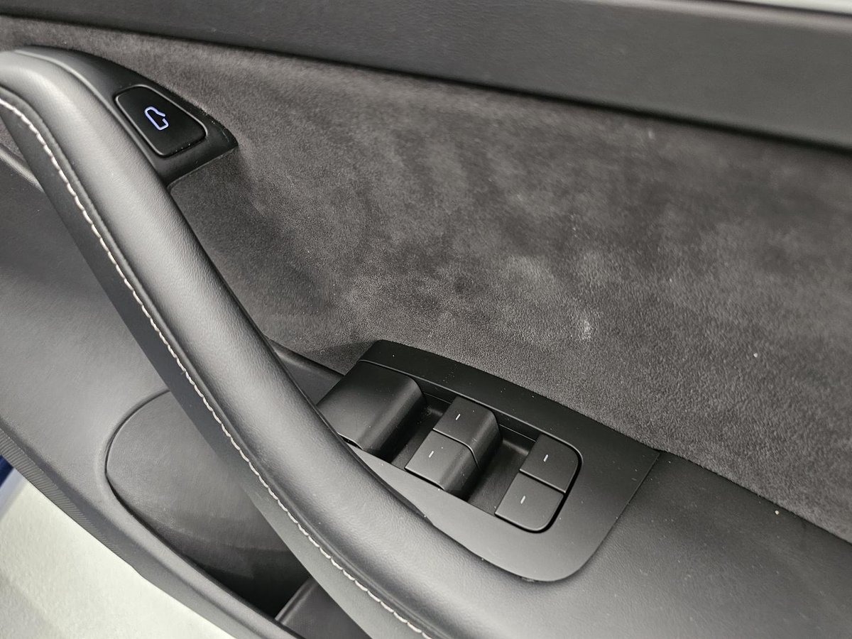 2022 Tesla Model 3 Rear-Wheel Drive image 19