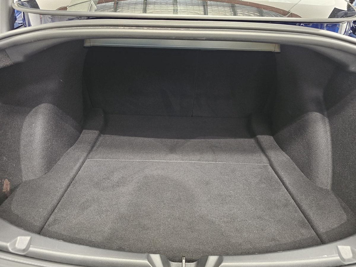 2022 Tesla Model 3 Rear-Wheel Drive image 21