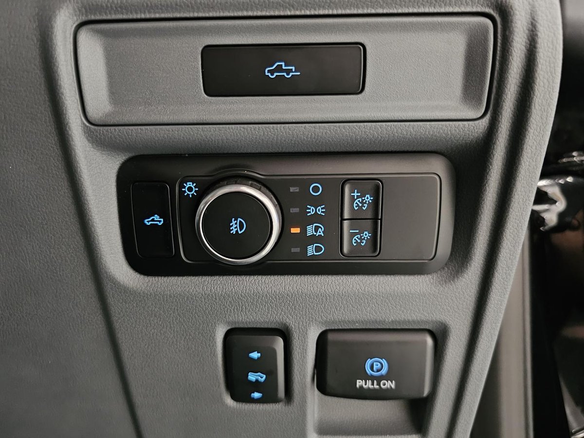 2023 Ford F-150 Lariat MY23 4X4 Dual Range image 24
