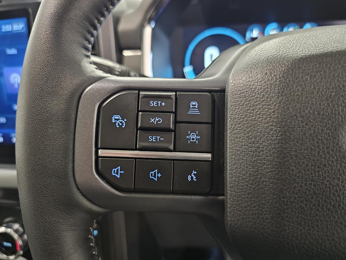 2023 Ford F-150 Lariat MY23 4X4 Dual Range image 16