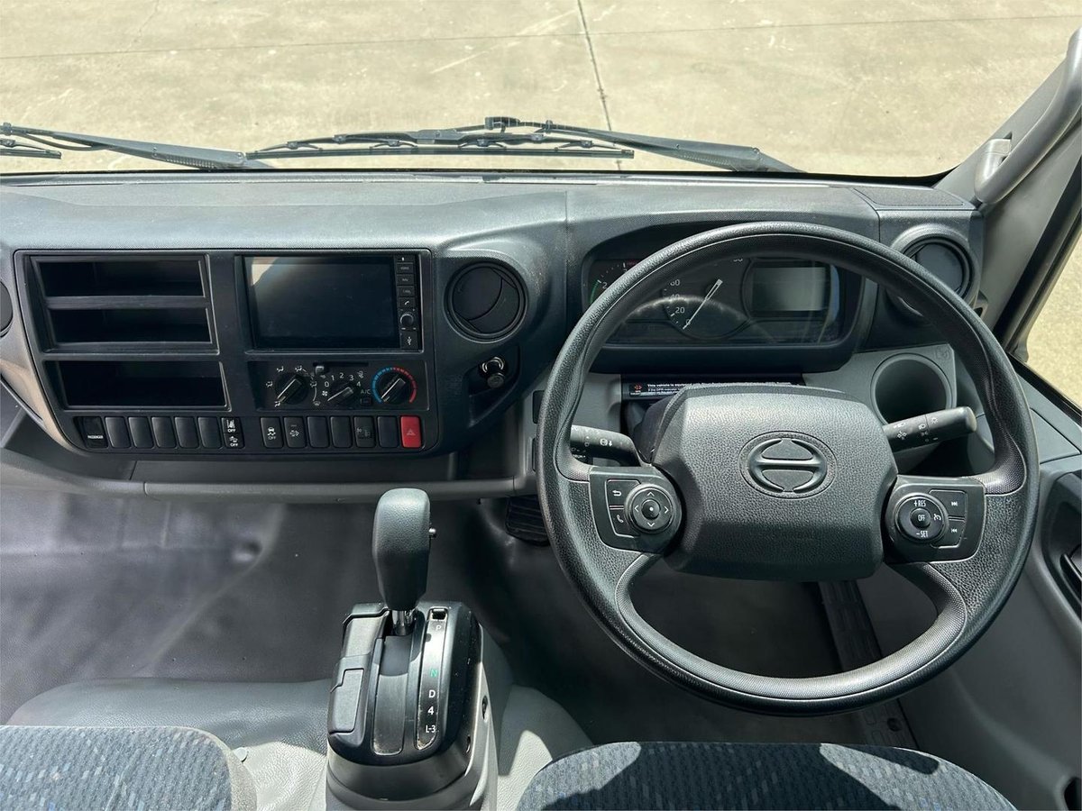 2023 Hino 300 616 image 14