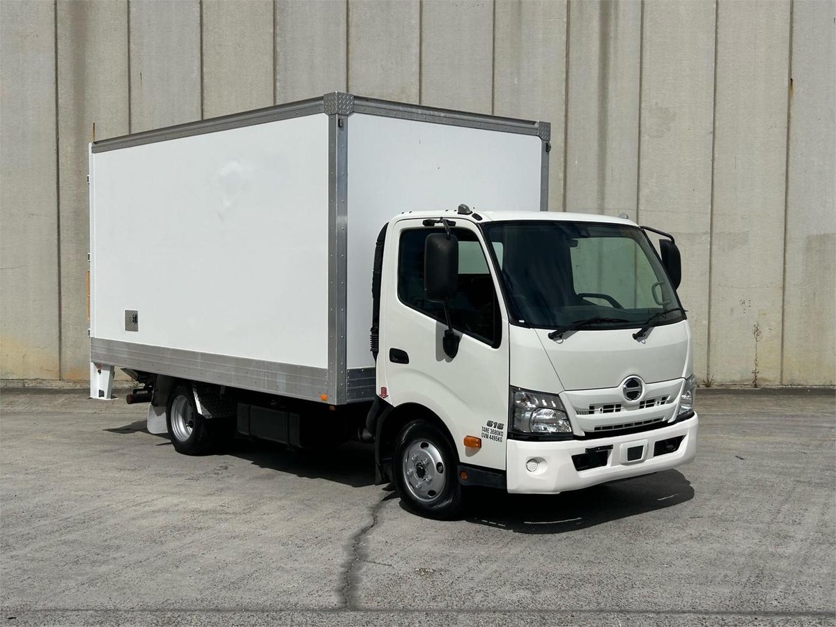 2023 Hino 300 616 image 10