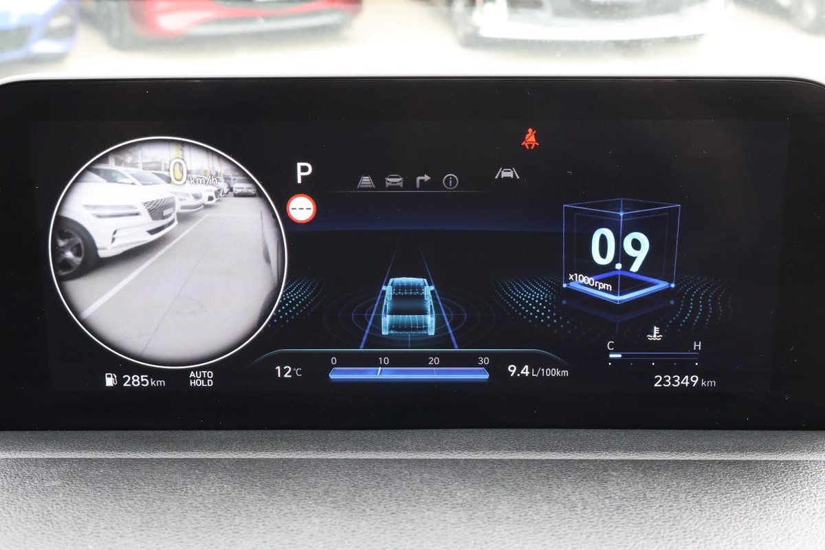 2023 Hyundai STARIA LOAD Premium US4.V2 MY23 image 13