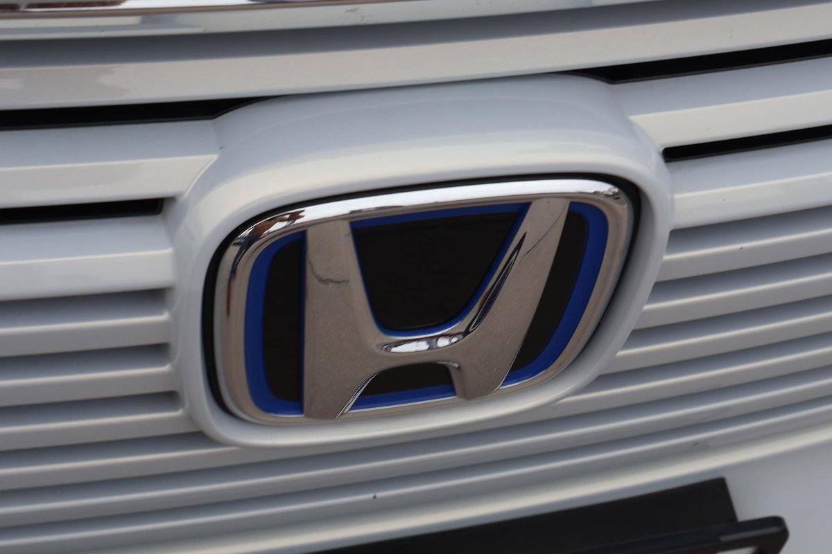 2024 Honda HR-V e:HEV L MY25 image 32