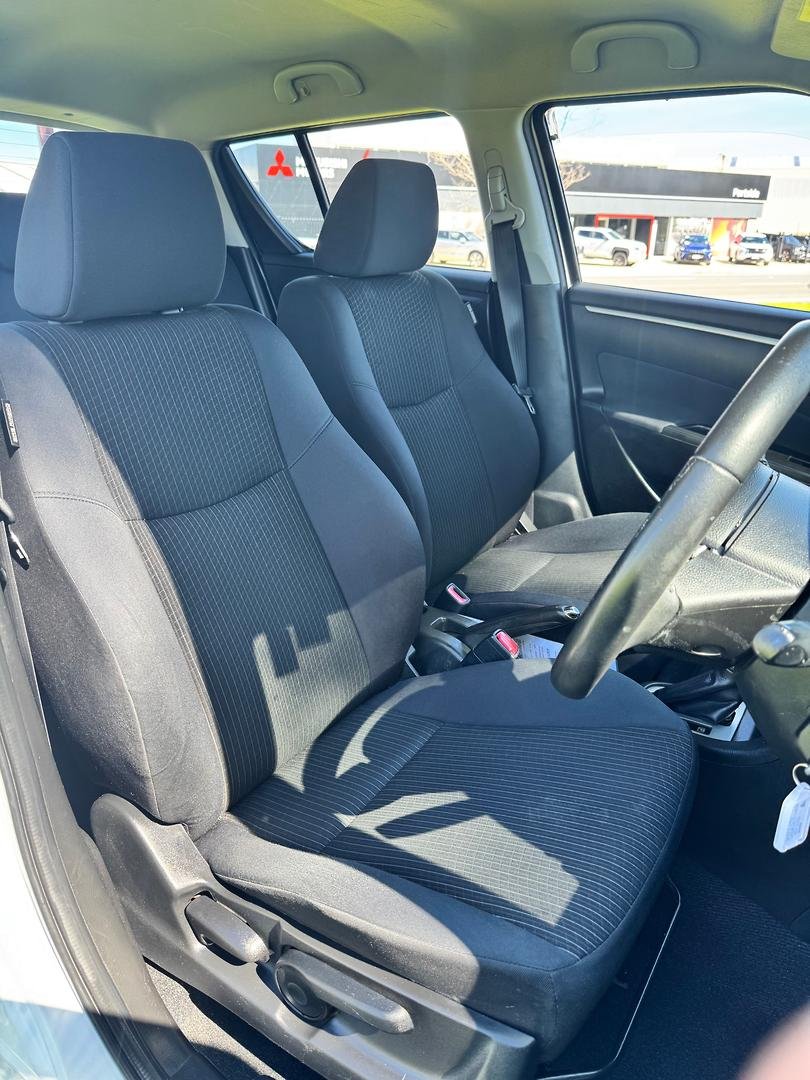 2016 Suzuki Swift GL FZ MY15 image 12