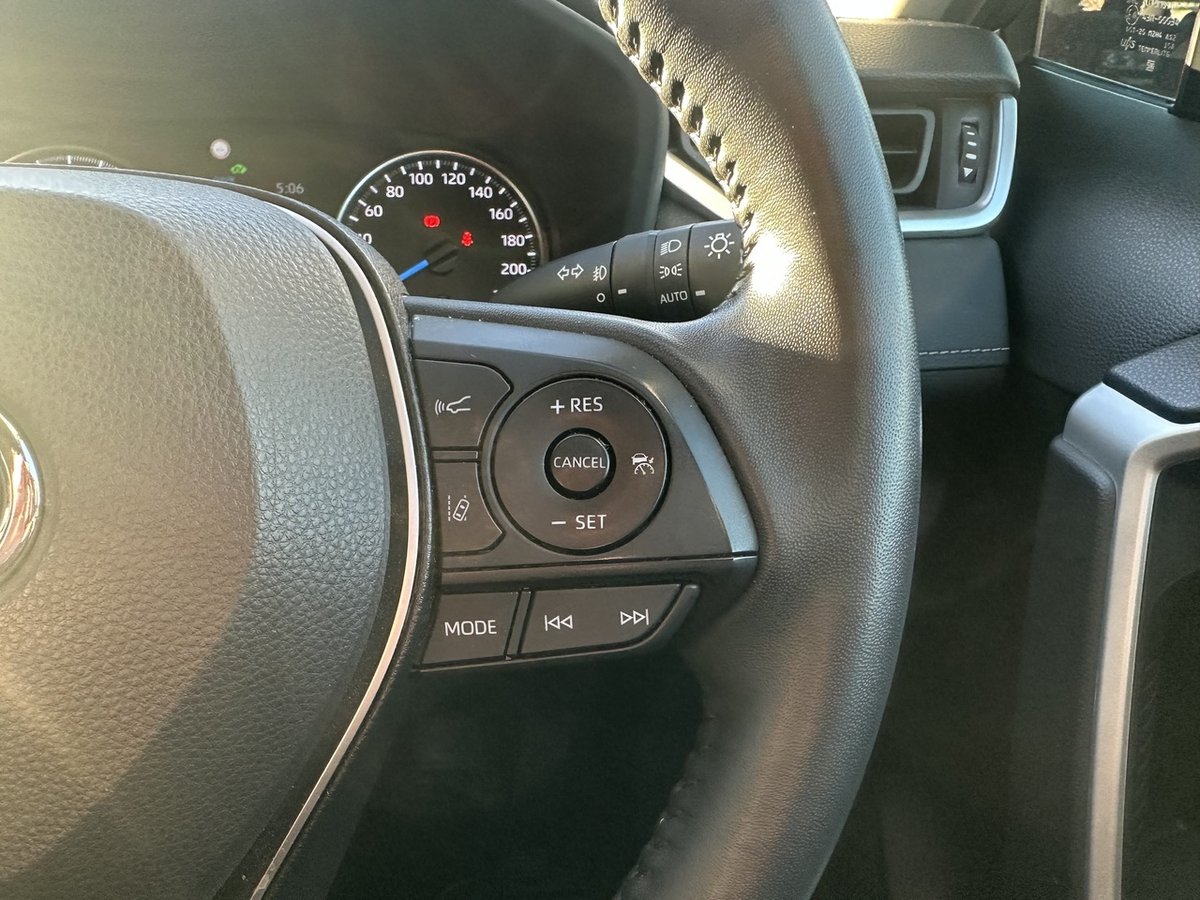 2021 Toyota RAV4 GX AXAH52R image 15