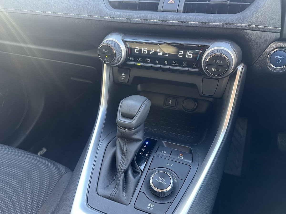 2021 Toyota RAV4 GX AXAH52R image 19