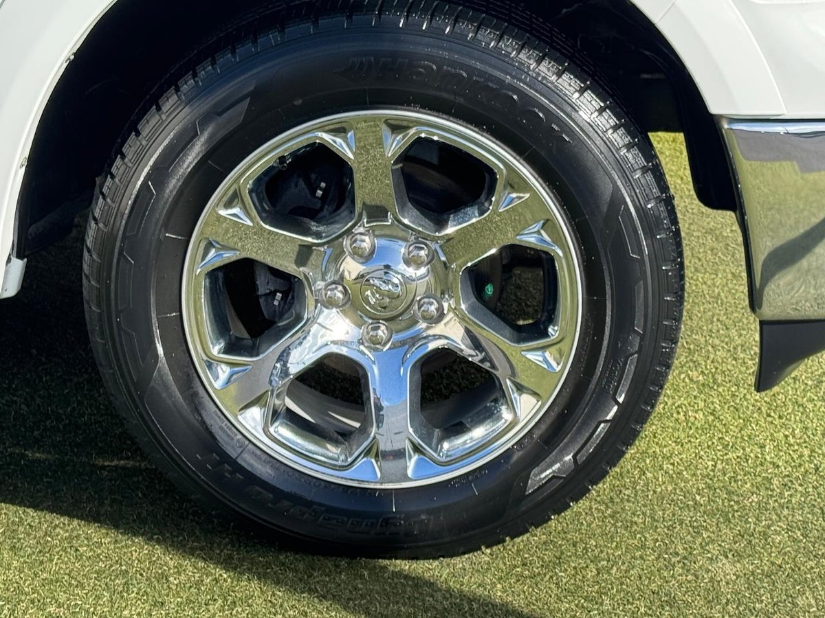2019 RAM 1500 Laramie RamBox DS MY19 4X4 Dual Range image 20