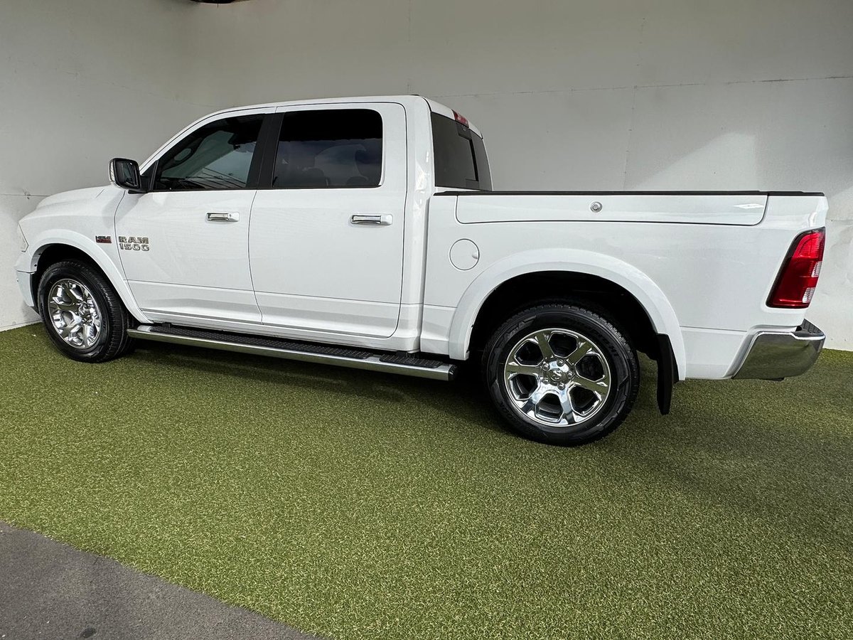 2019 RAM 1500 Laramie RamBox DS MY19 4X4 Dual Range image 24