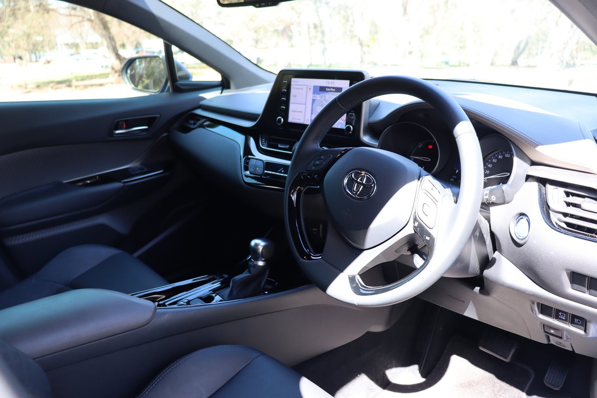 2020 Toyota C-HR Koba ZYX10R image 12