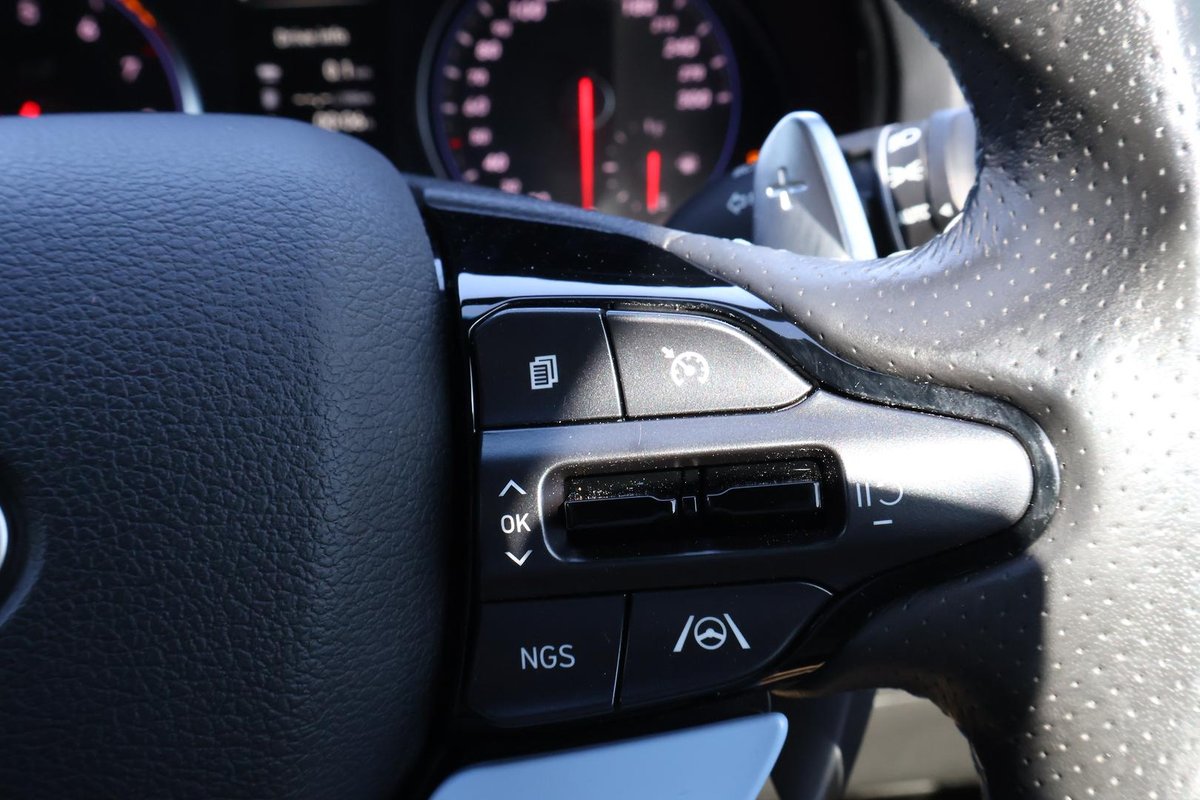 2025 Hyundai i30 image 13