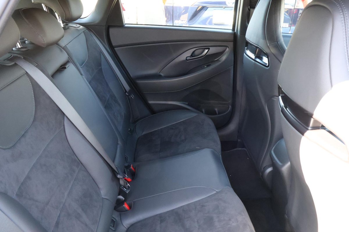 2025 Hyundai i30 image 27