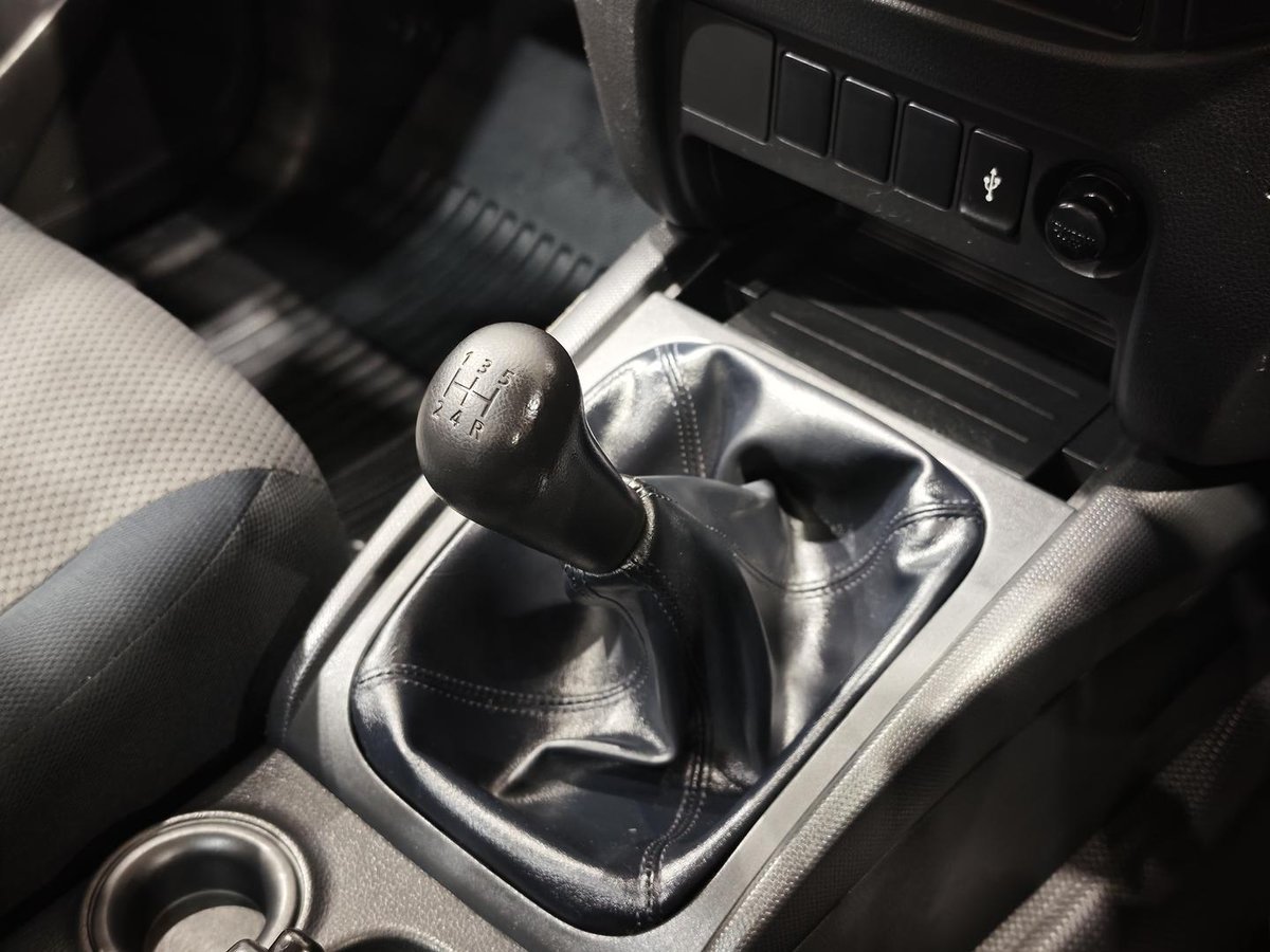 2021 Mitsubishi Triton GLX MR MY21 4x2 image 13