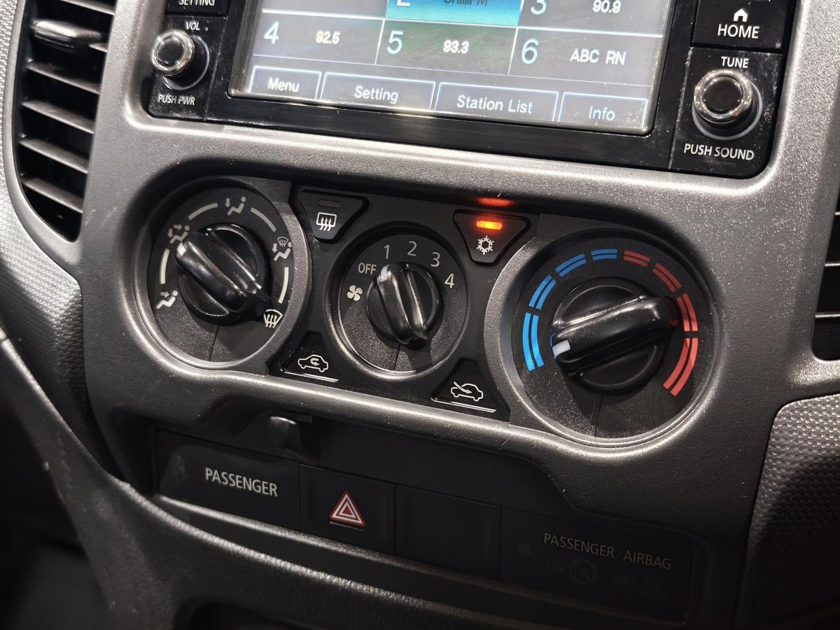 2021 Mitsubishi Triton GLX MR MY21 4x2 image 12