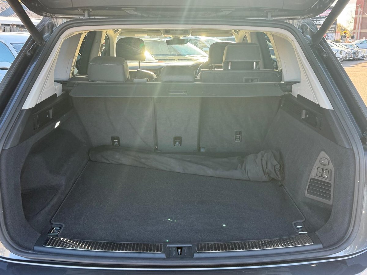 2019 Volkswagen Touareg 190TDI Launch Edition CR MY19 Four Wheel Drive image 8