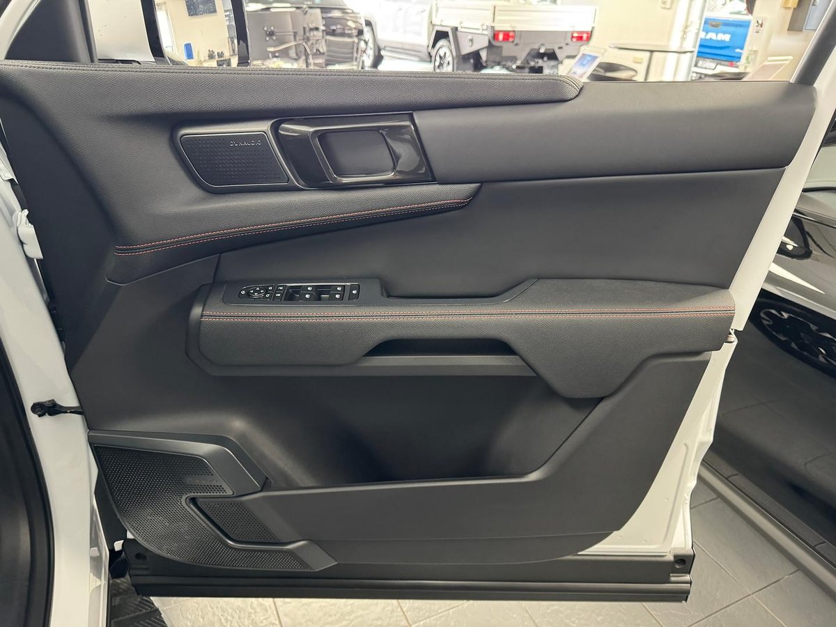 2026 BYD SHARK 6 Premium MY26 AWD image 14