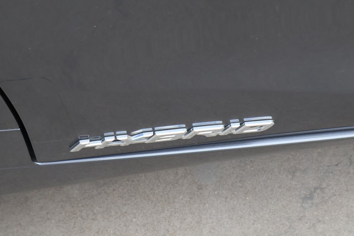 2020 Lexus ES 300h F Sport AXZH10R image 36