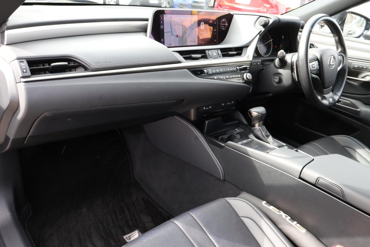2020 Lexus ES 300h F Sport AXZH10R image 29