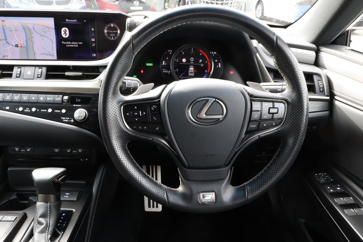 2020 Lexus ES 300h F Sport AXZH10R image 10