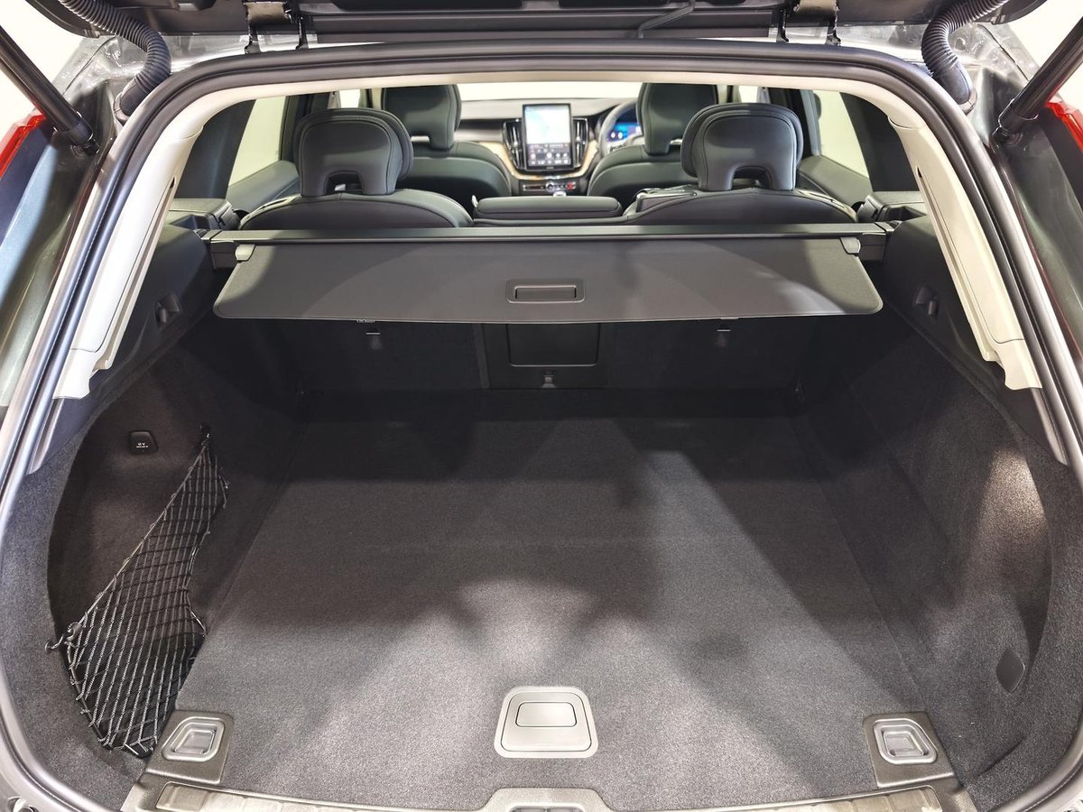 2025 Volvo XC60 Plus B5 Bright MY26 AWD image 20