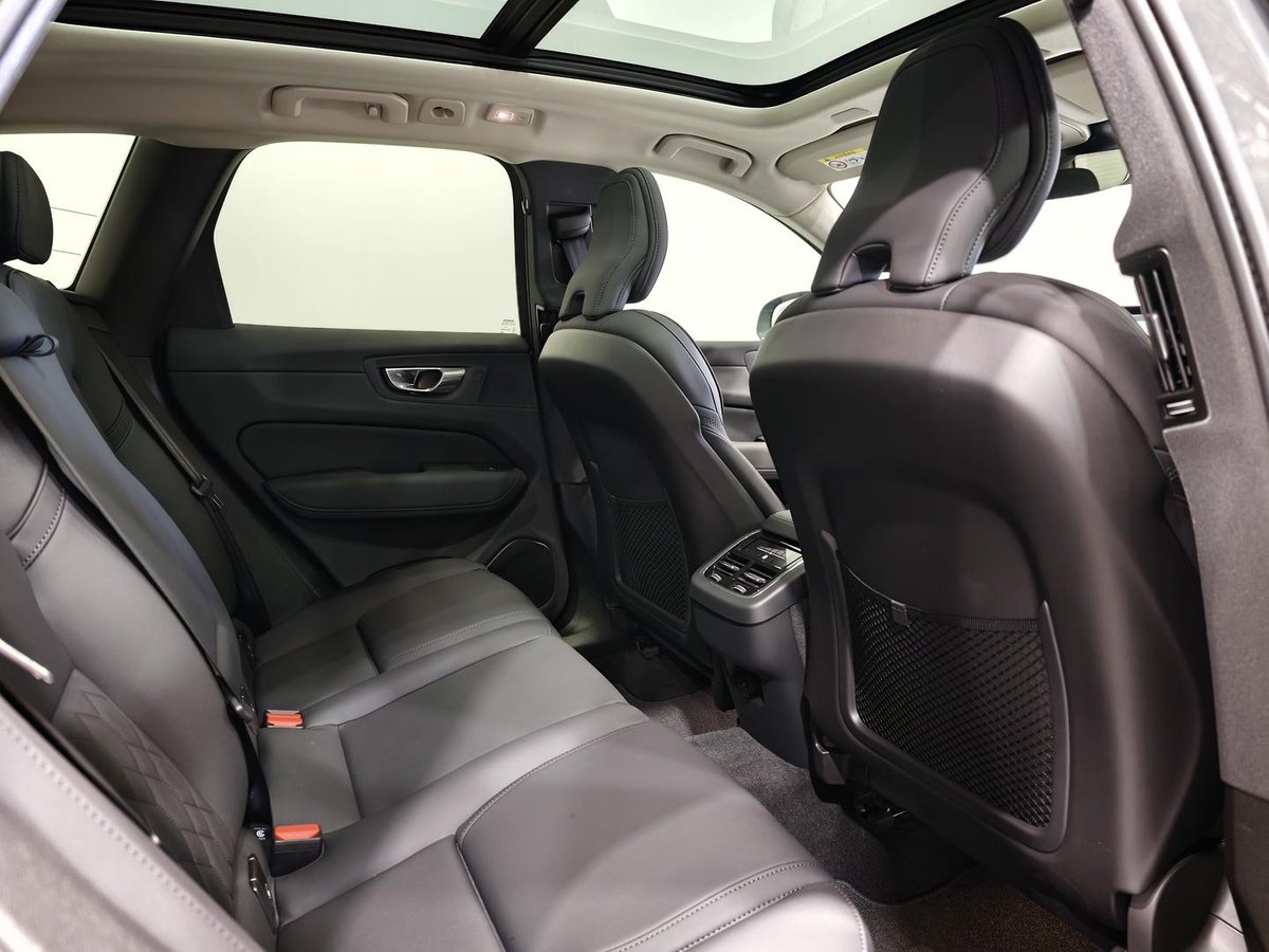 2025 Volvo XC60 Plus B5 Bright MY26 AWD image 19