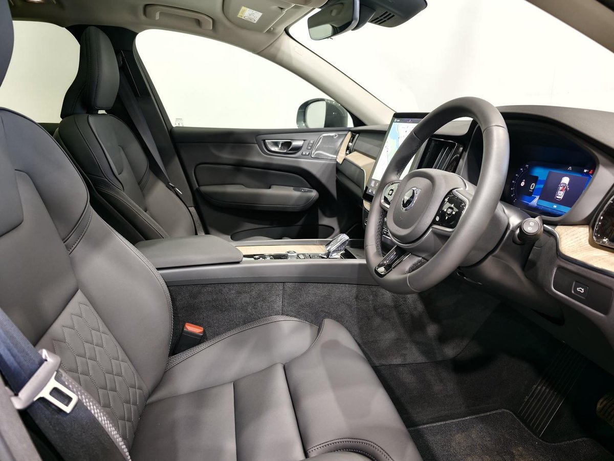 2025 Volvo XC60 Plus B5 Bright MY26 AWD image 7