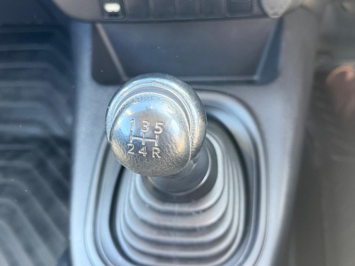 2023 Toyota Hilux Workmate TGN121R 4x2 image 13