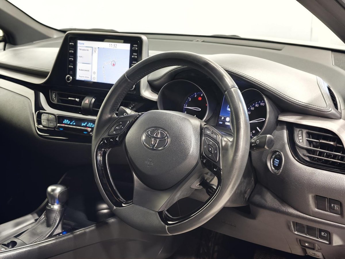2021 Toyota C-HR GXL NGX10R image 7
