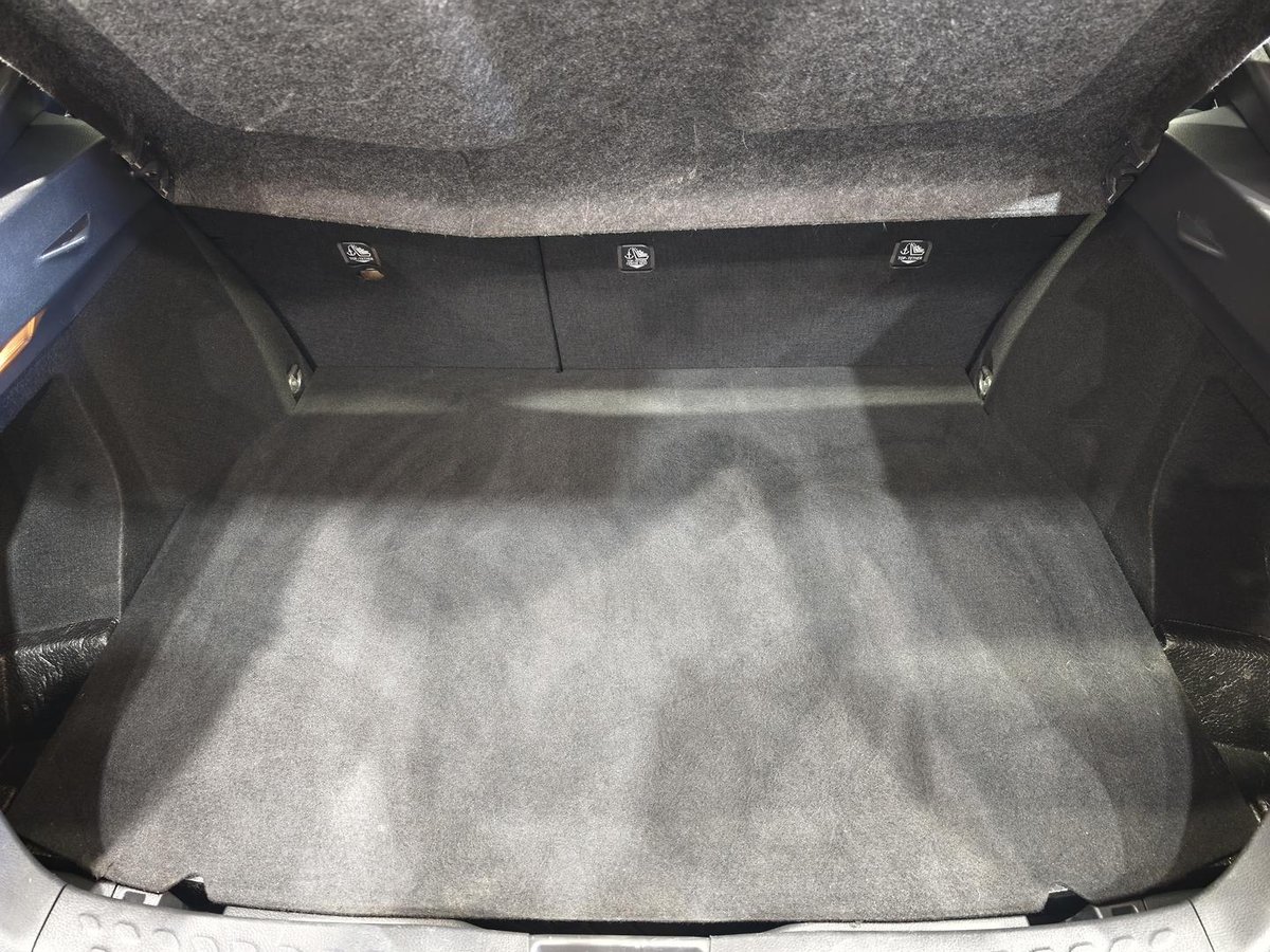 2021 Toyota C-HR GXL NGX10R image 18