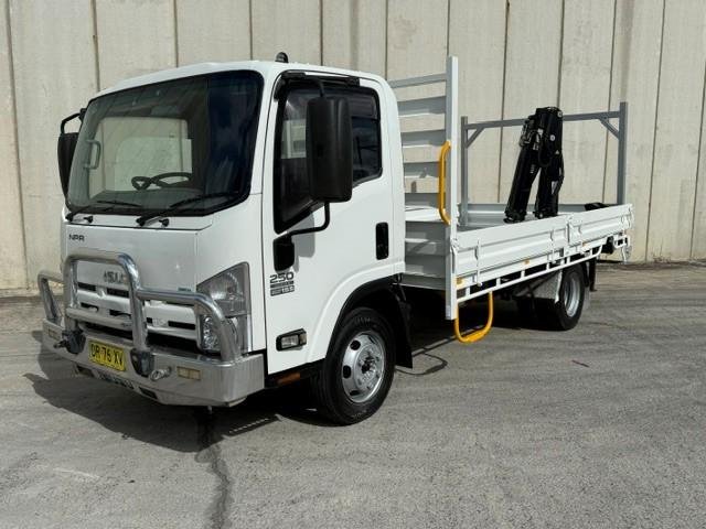 2013 Isuzu N Series