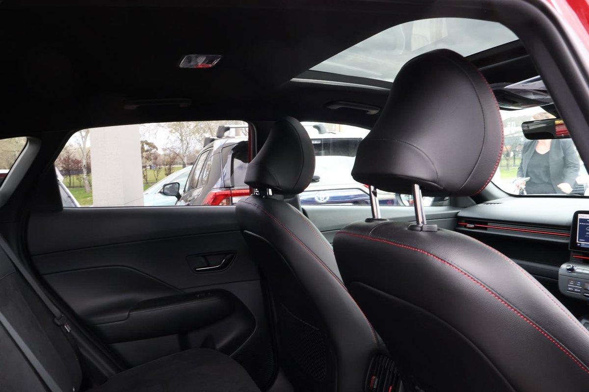 2025 Hyundai Kona Premium N Line SX2.V2 MY25 image 17