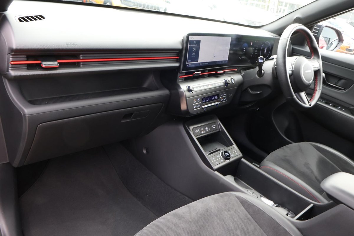2025 Hyundai Kona Premium N Line SX2.V2 MY25 image 23